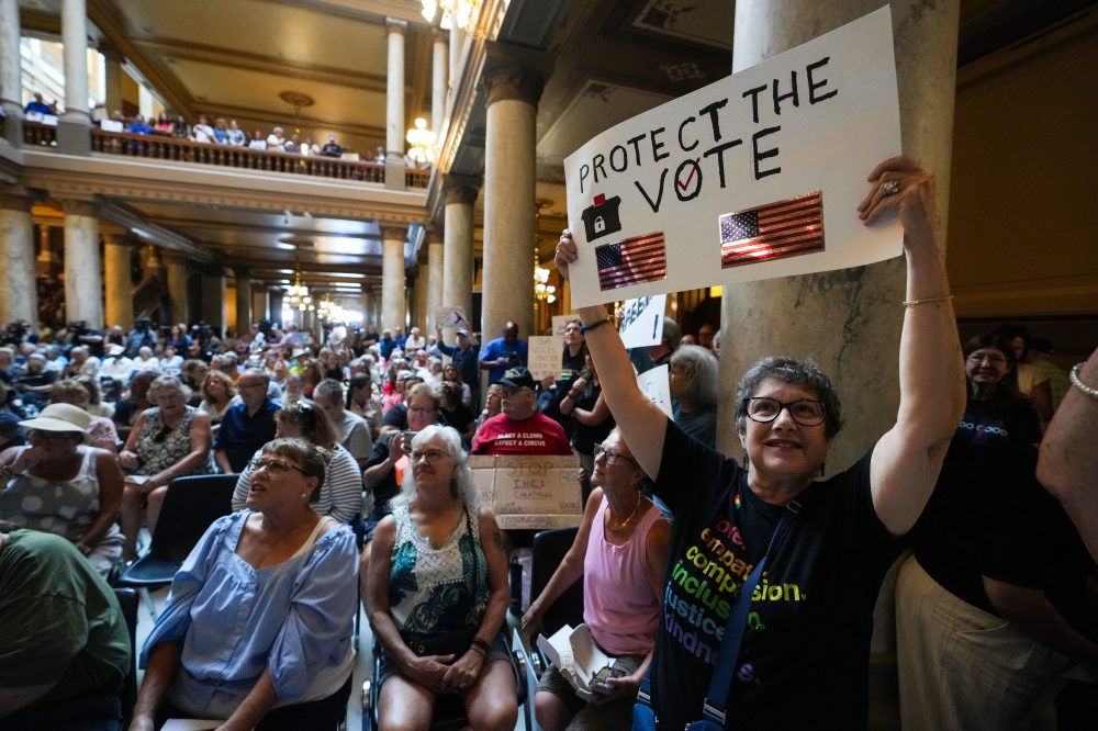 Threats pile up as Indiana Republicans confront pressure from Trump on redistricting