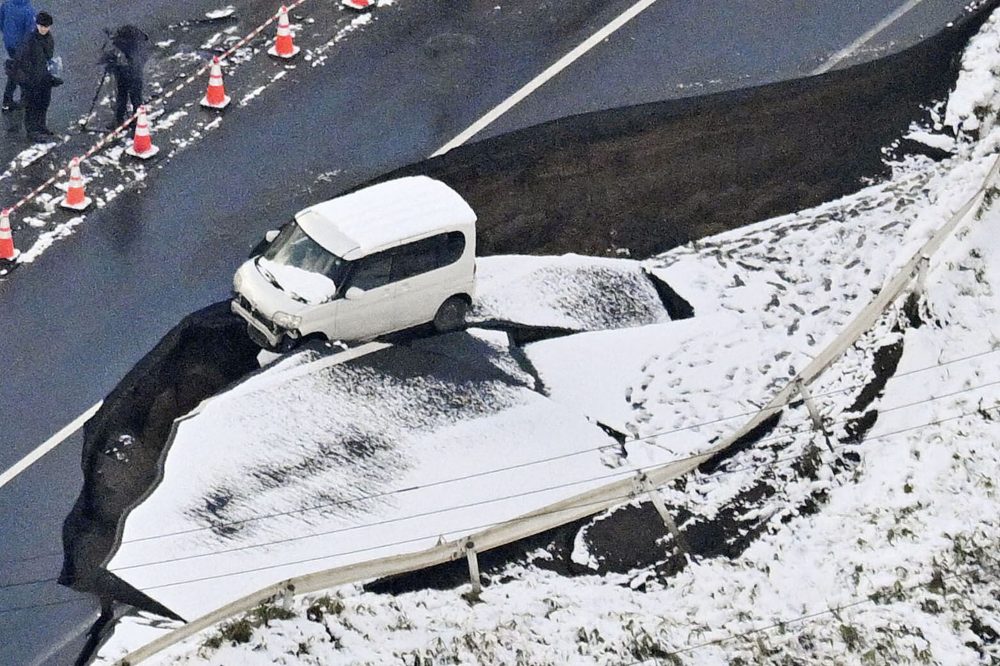 Japan assesses damage from 7.5 magnitude quake that injured 33