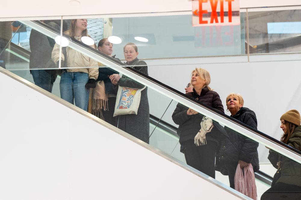 A guide to good manners at the retail counter this holiday season