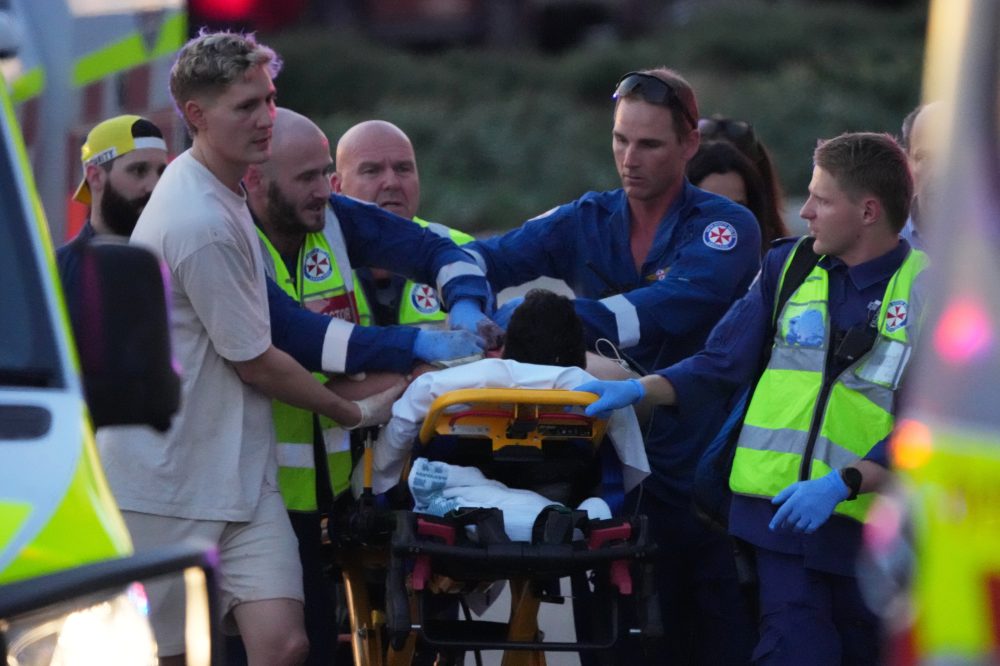 Gunmen kill 9 at Bondi Beach; police kill one, arrest another