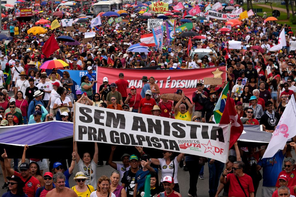 Brazilians protest a bill that would reduce former president Bolsonaro’s time in jail