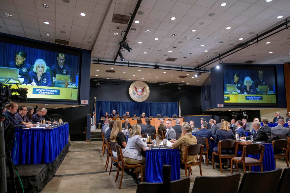US government admits negligence in helicopter-plane collision that killed 67 in Washington