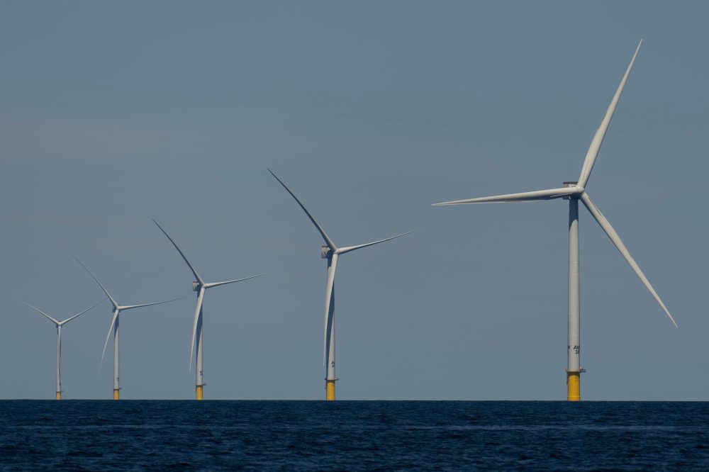 House backs bill to speed permitting reviews for new energy and infrastructure projects