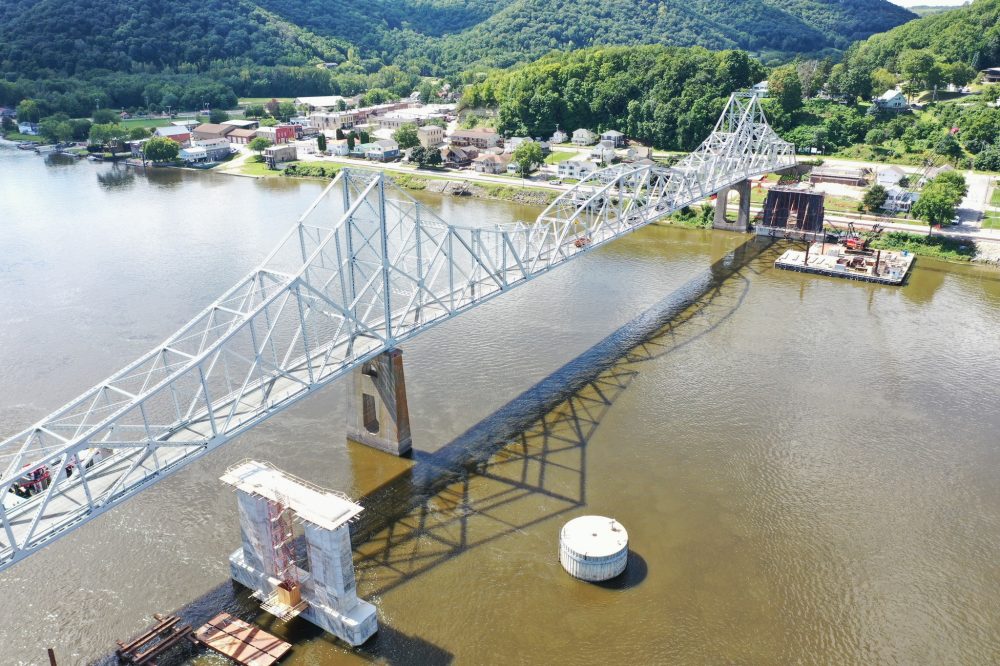 Implosion will take down a nearly century-old Mississippi River bridge
