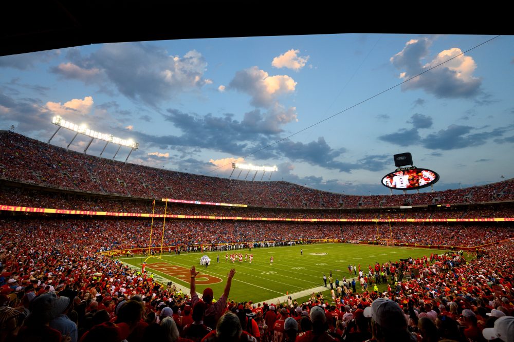 Kansas lawmakers to vote on proposal to lure Kansas City Chiefs with new stadium across state line