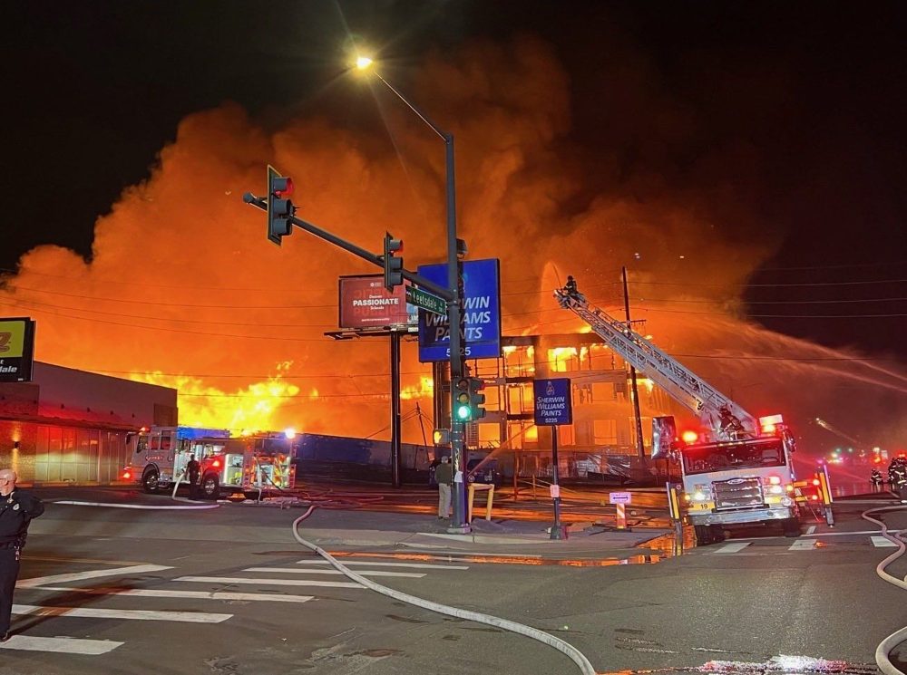 Firefighters battle major blaze at Denver apartment complex under construction