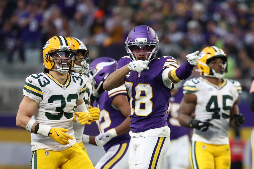Vikings cruise past resting Packers 16-3 for 5th straight win as McCarthy exits again with injury