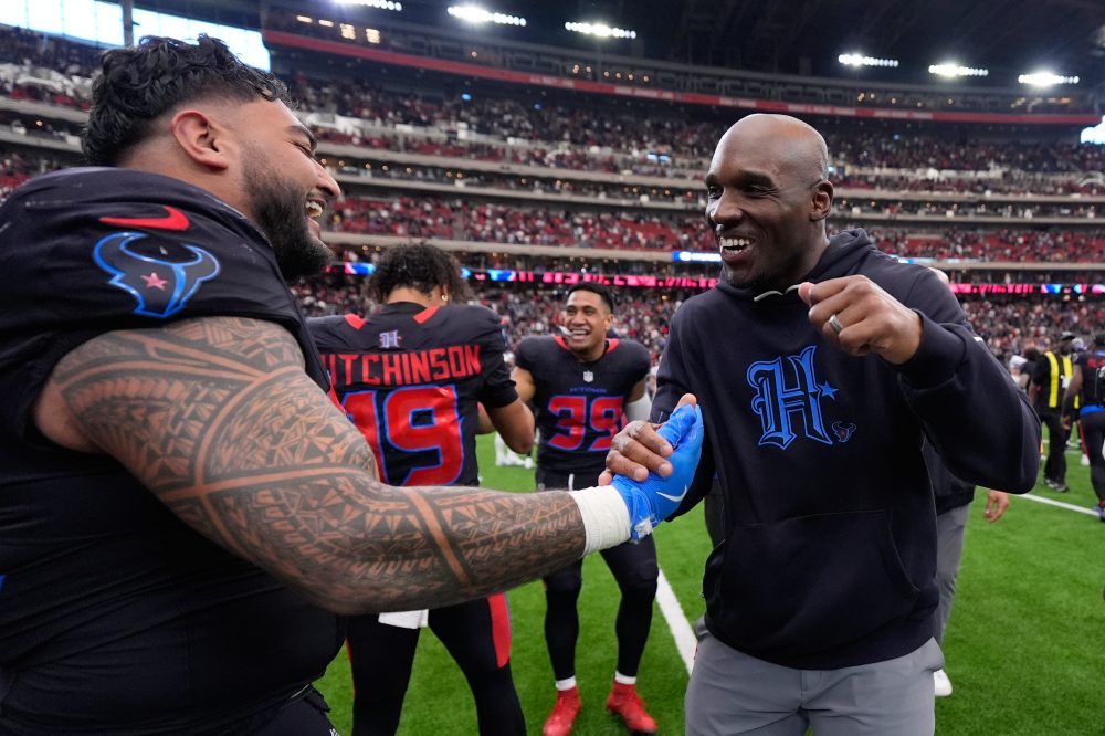 Texans win 38-30 over Colts, clinch No. 5 seed in AFC playoffs