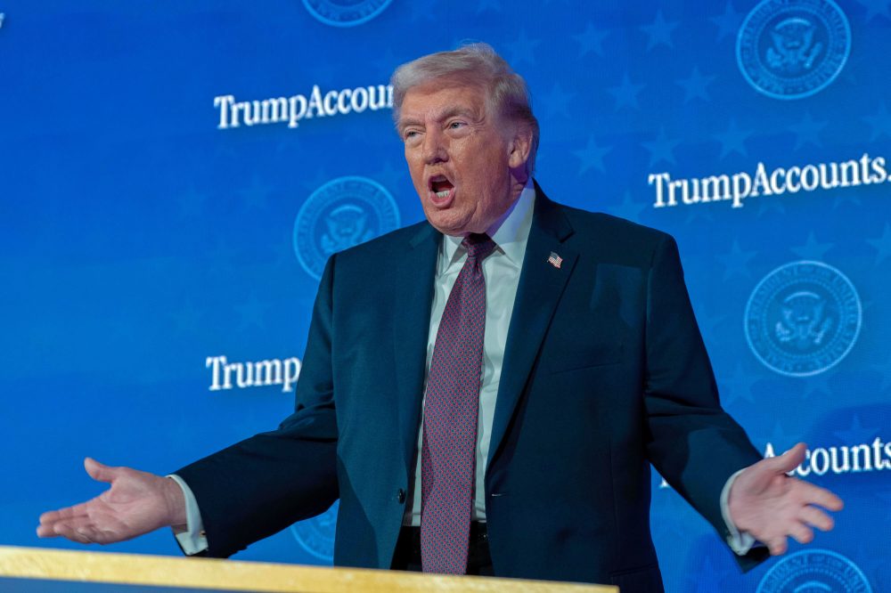 The Latest: Senate Democrats block DHS funding package ahead of shutdown deadline