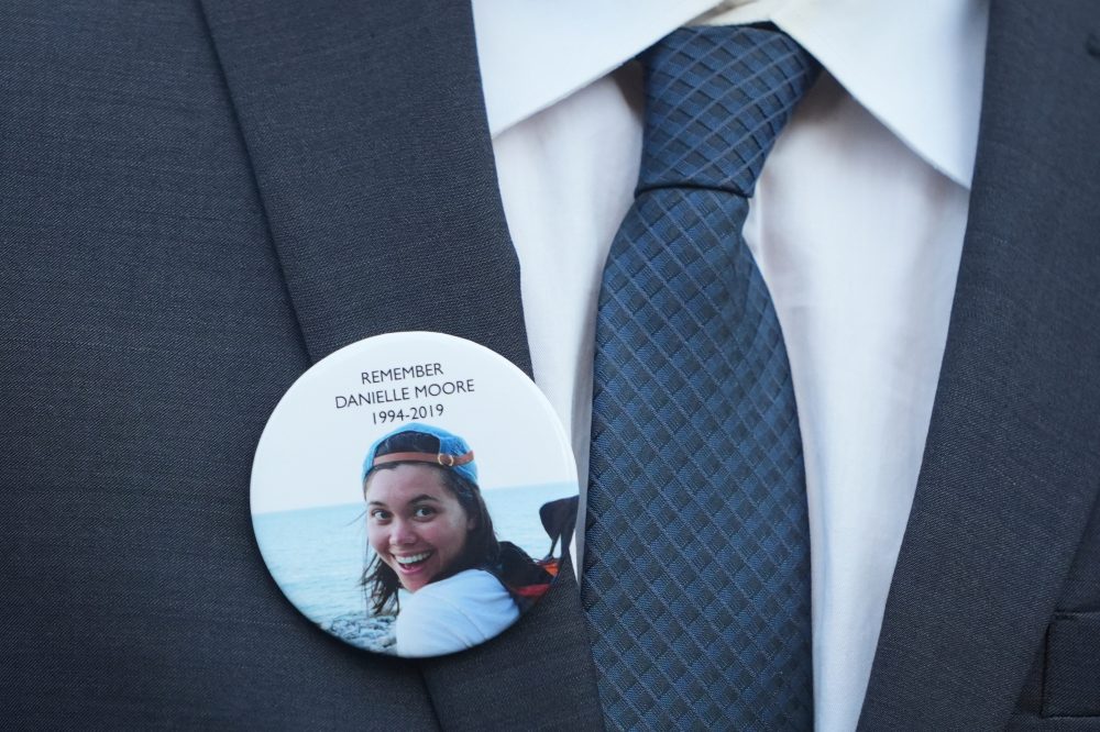 Families of plane crash victims ask US appeals court to revive a criminal case against Boeing