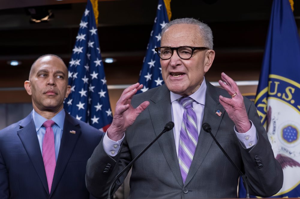 Democrats and White House trade offers as shutdown of Homeland Security looms