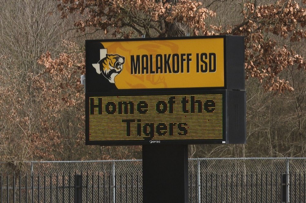 Some US schools cancel class pictures after online claims surrounding Epstein