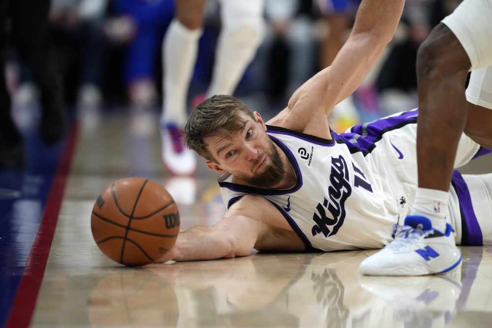 Kings’ Sabonis, LaVine out for rest of season after surgeries