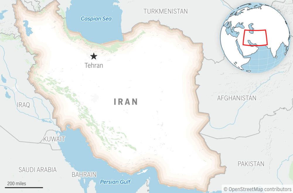 Students in Iran hold anti-government protests as US forces gather for possible strikes