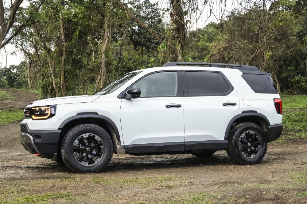 SUV comparison: Honda Passport vs Subaru Outback