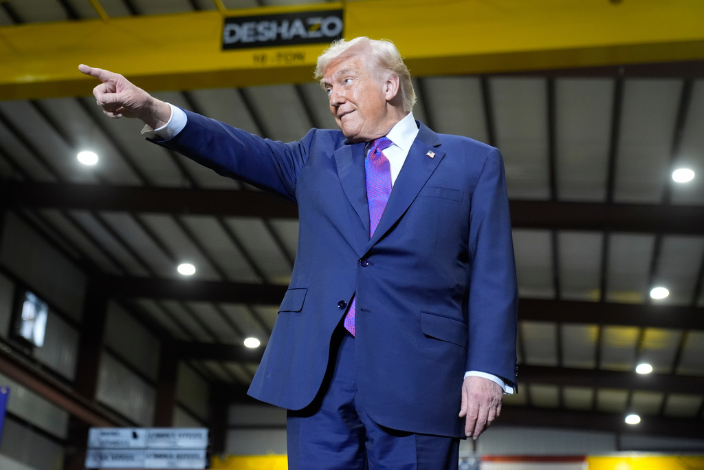 Trump visits Georgia as Republicans look for midterm boost