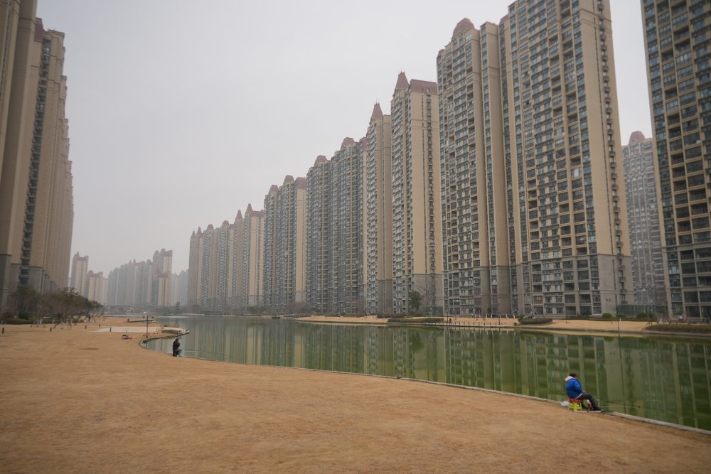 Photos show China’s low-cost lifestyle in vast, semiabandoned housing complexes