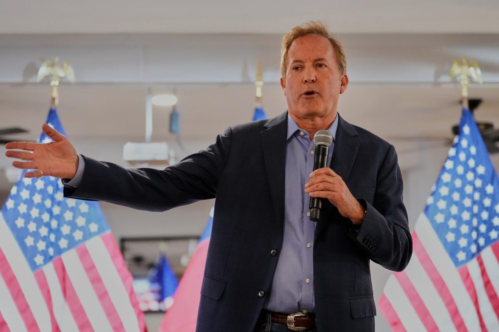 War in Iran jolts final day of campaigning in Texas primary