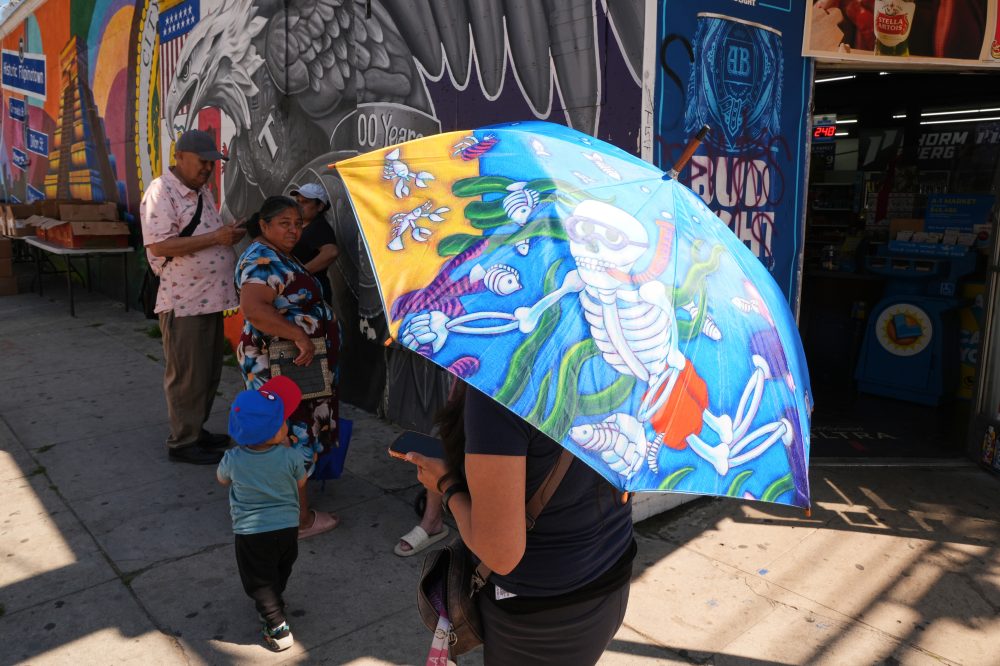 Blistering summerlike temps are coming to Los Angeles