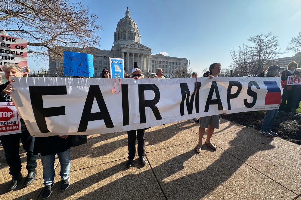 Missouri judge rejects a challenge to new US House districts backed by Trump