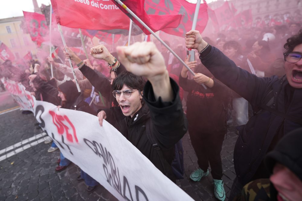 Anti-war protests in Italy and Spain as high-stakes referendum on Italian judges looms