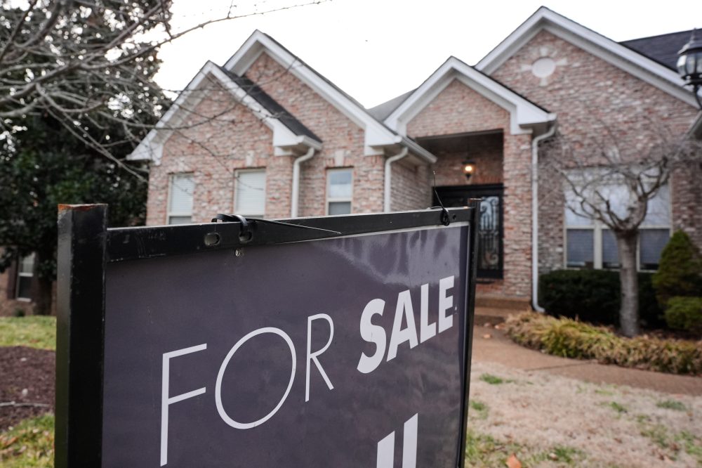 Average US long-term mortgage rate rises to 6.22%, highest level in more than 3 months