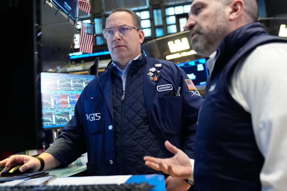 Oil prices ease and Asian shares are mixed as energy supply worries over Iran war remain