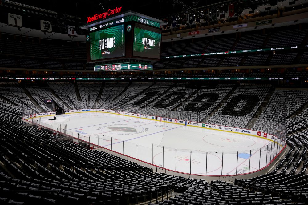Minnesota Wild reporter Jessi Pierce and her 3 children found dead in house fire, league says