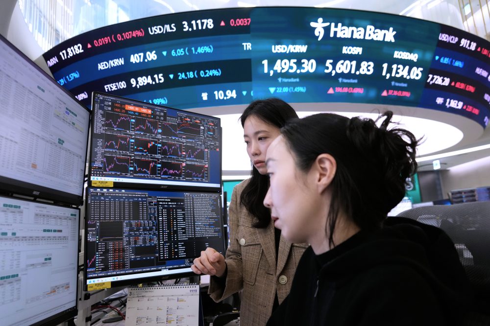 Asian shares mostly rebound after Trump hints at a possible end to the Iran war