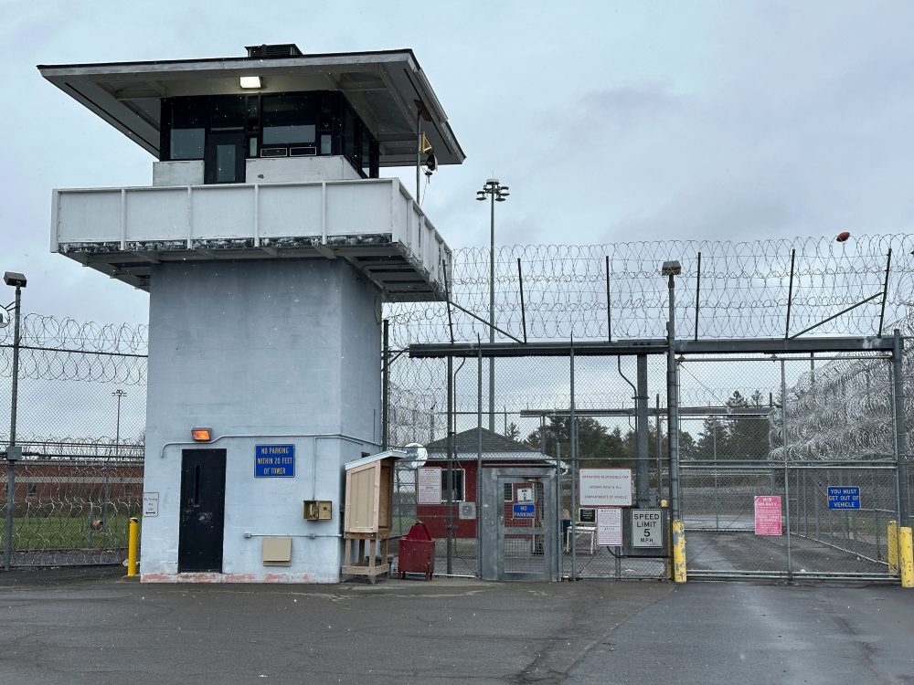 Former NY prison guard accused of stomping on inmate’s head goes on trial for murder