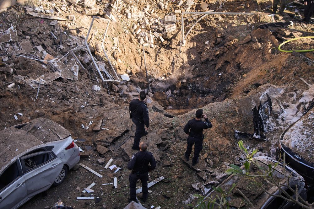 The Latest: US proposes ceasefire plan as troops head to Middle East