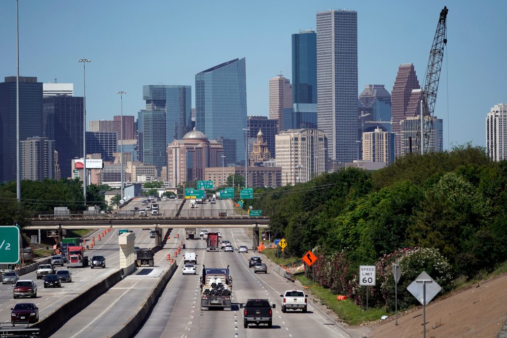 Growth rate slowed in US metro areas in 2025, with steepest drops along the southern border