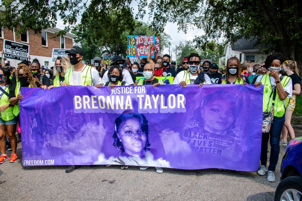 Federal judge dismisses charges against ex-Louisville officers who crafted Breonna Taylor warrant