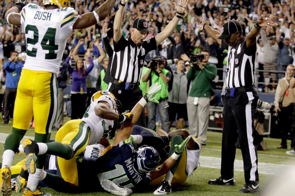 NFL’s last foray into replacement refs featured blown calls, rule mixups and the Fail Mary