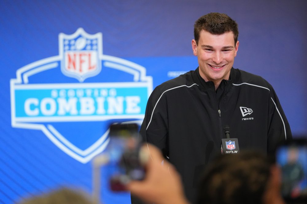 Raiders coach Klint Kubiak doesn’t want a rookie QB to start Week 1 in right scenario