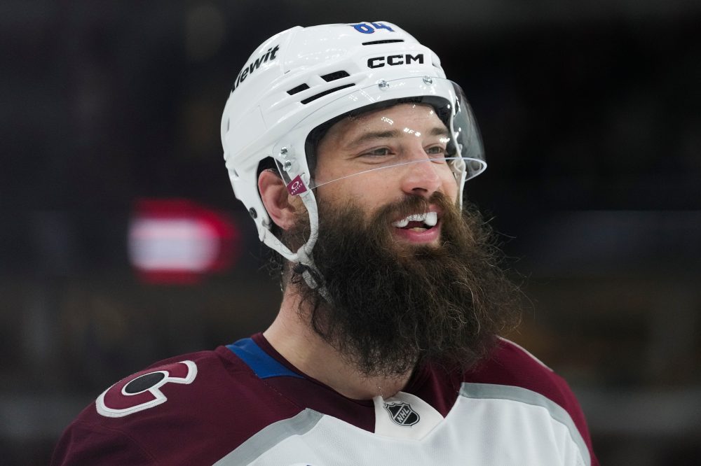 At 41, defenseman Brent Burns set for 1,000th straight regular-season game as the Avs chase top seed