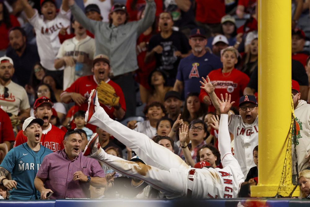 Jo Adell robs 3 homers in what Torii Hunter calls the `greatest defensive game I’ve ever seen’