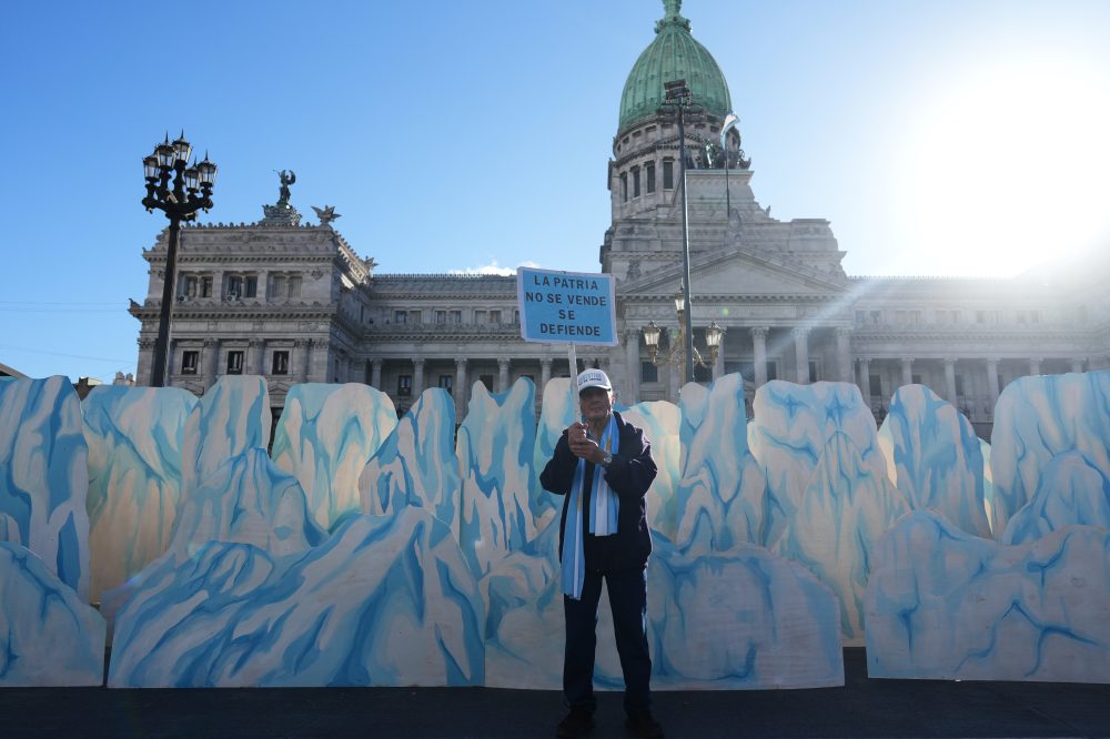 Argentina approves Milei’s bill that eases protections for glaciers, despite environmental backlash
