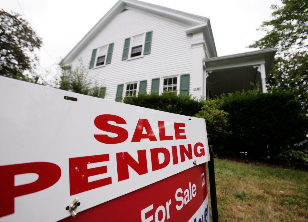 Average US long-term mortgage rate eases to 6.37% after rising five weeks in a row
