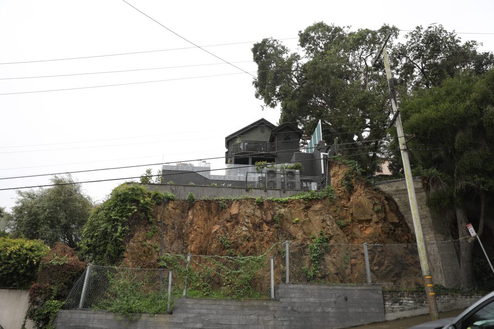 Police arrest a suspect in a Molotov attack at OpenAI CEO’s San Francisco home