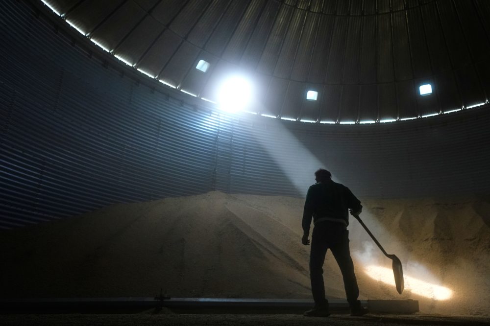 Already under financial pressure, Midwest soybean farmers are squeezed further by tariffs, Iran war