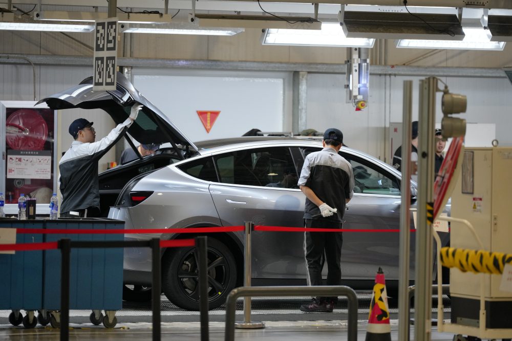 Tesla leader believes Shanghai factory operations will play a role in robot mass production