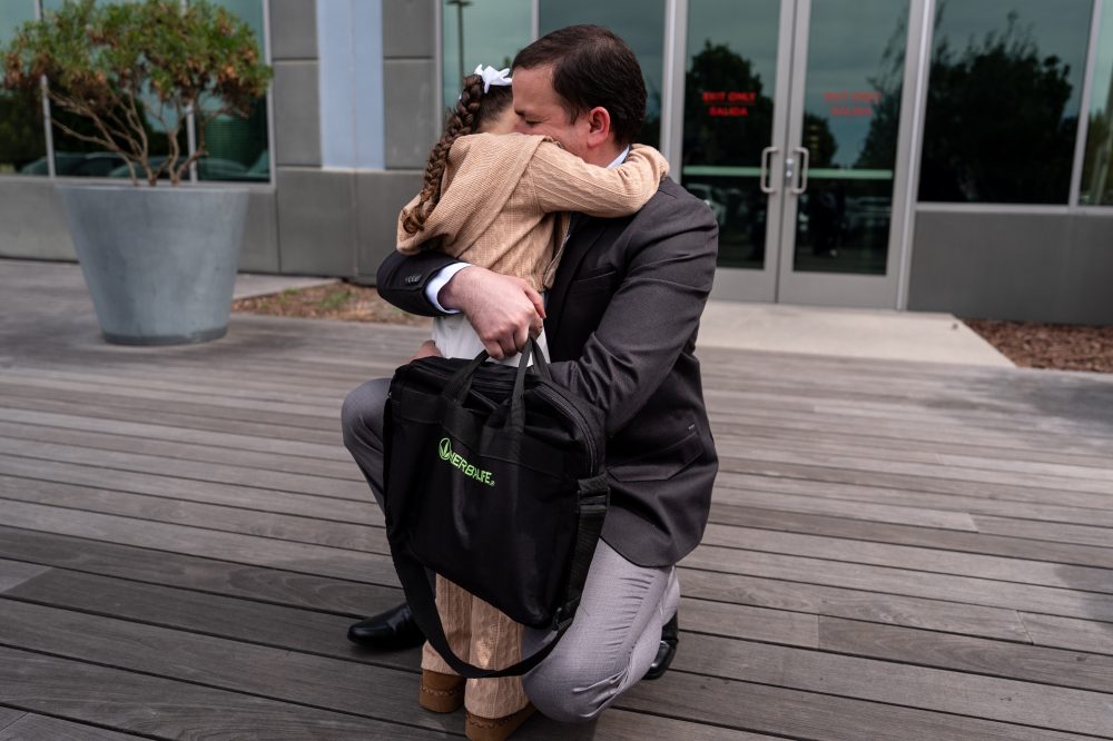 A Venezuelan doctor in ICE custody misses husband’s asylum interview after being detained at airport