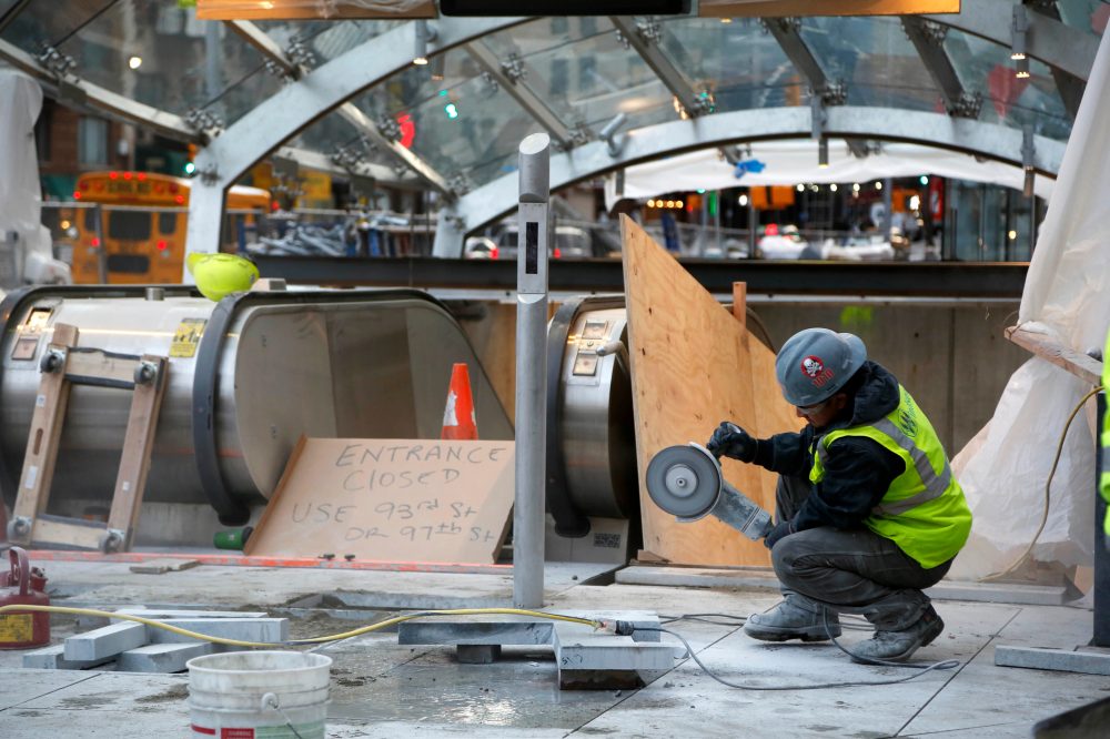 Trump administration restores funding to Manhattan subway project after NY sues