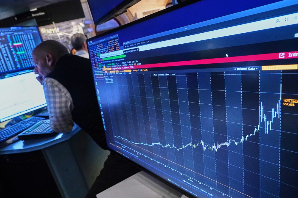 How Wall Street is setting records even with the Iran war still going on