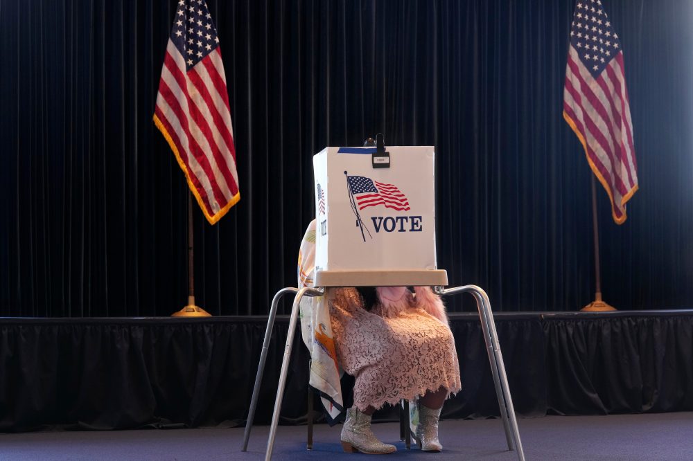 California to weigh tighter restrictions on voter registration amid US debate on election security