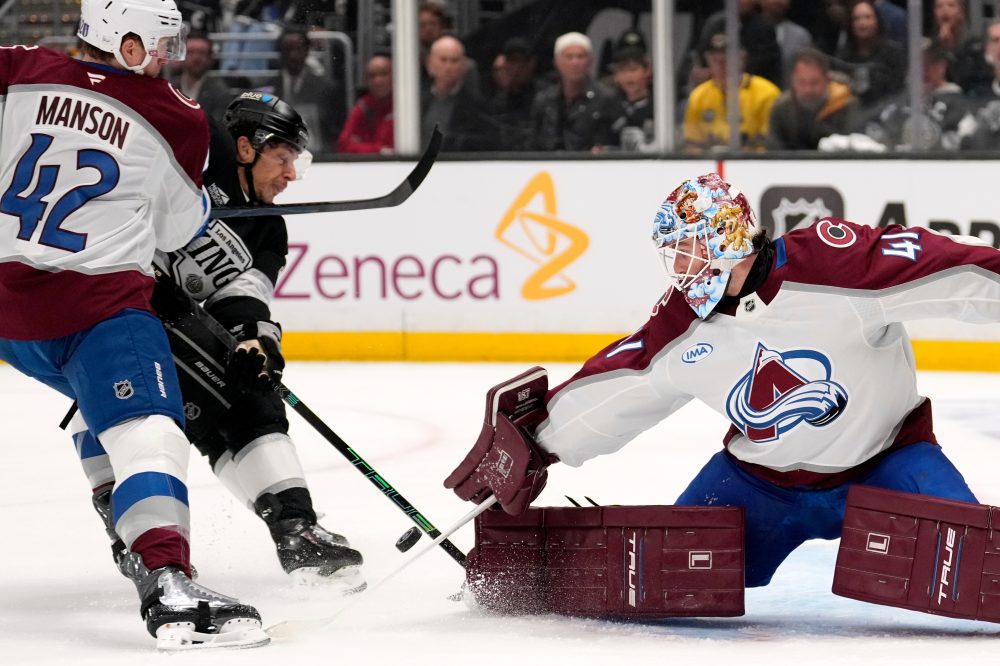 Colorado Avalanche enter Game 4 with a chance to close out the Los Angeles Kings