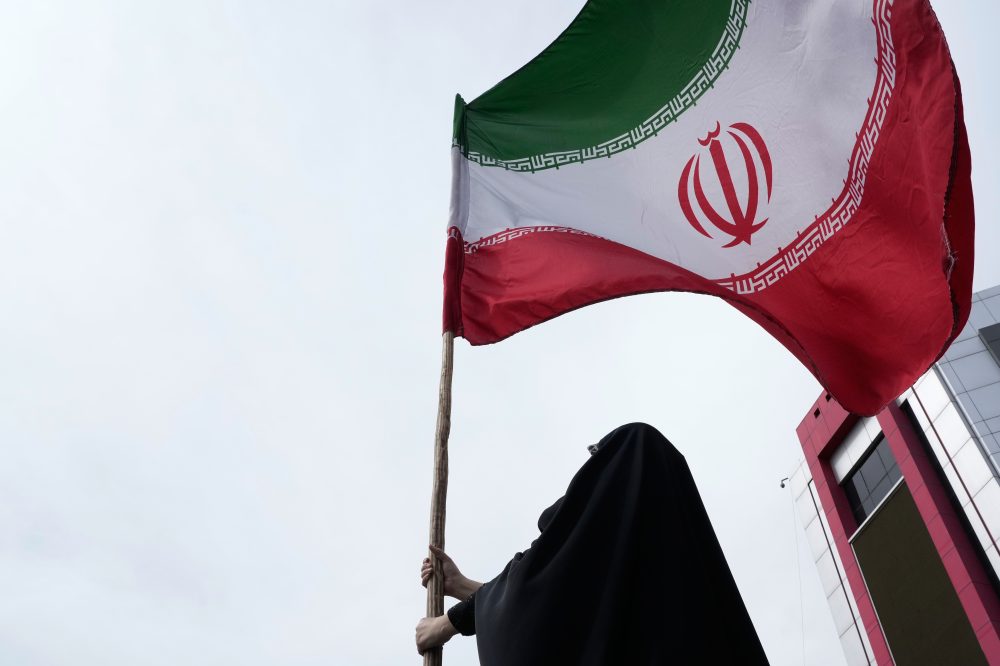 Talks in Pakistan on hold as Iran’s top diplomat leaves Islamabad and Trump’s envoys are a no-show