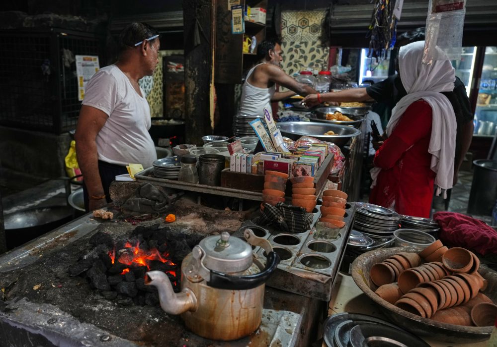 Energy shock ripples through kitchens, forests and conservation in Africa and South Asia