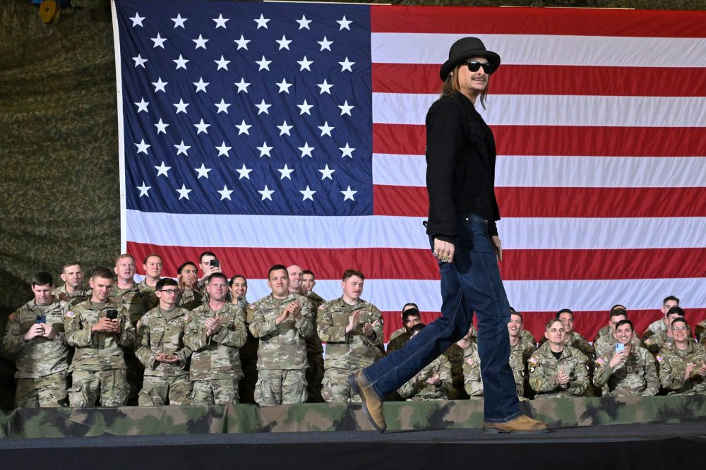 Kid Rock flies in Army helicopter weeks after flights near his house drew scrutiny